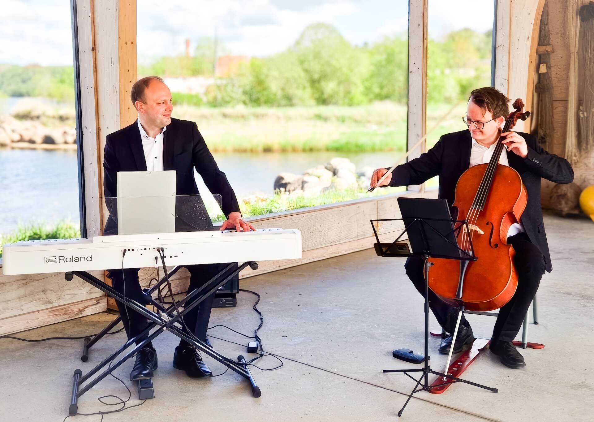 Tšello & klaver The Piano Guys stiilis